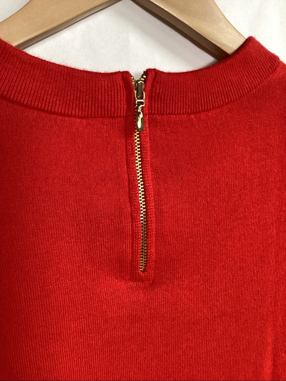 KATE SPADE Red Bow Sleeve Crewneck Sweater Size Small